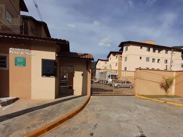 Apartamento 2 quartos e 1 banheiro, para alugar, no bairro Centro em Extrema