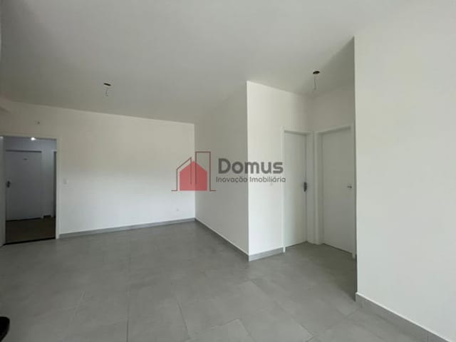 Apartamento à venda, no bairro Itaguá em Ubatuba