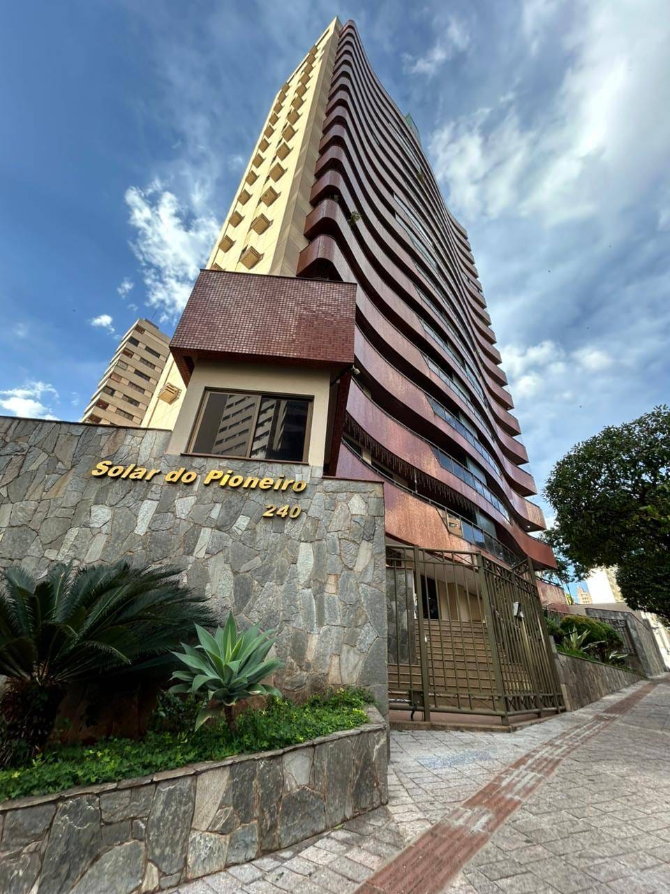 Apartamento, 3 quartos, 163 m² - Foto 1