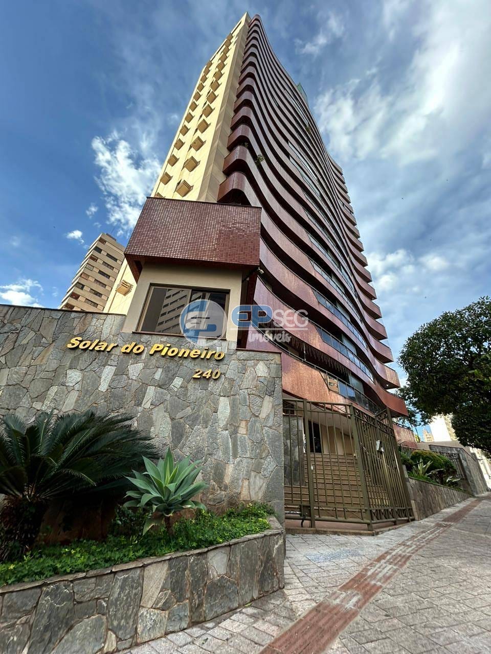 Apartamento, 3 quartos, 163 m² - Foto 1