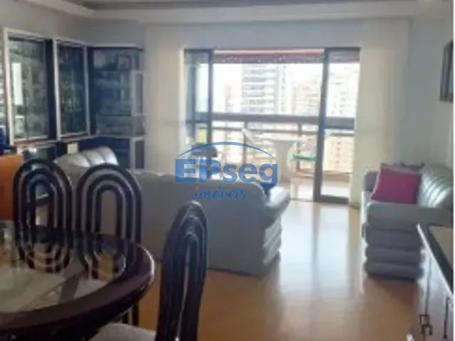 Apartamento 3 quartos e 5 banheiros, à venda, no bairro Centro em Londrina