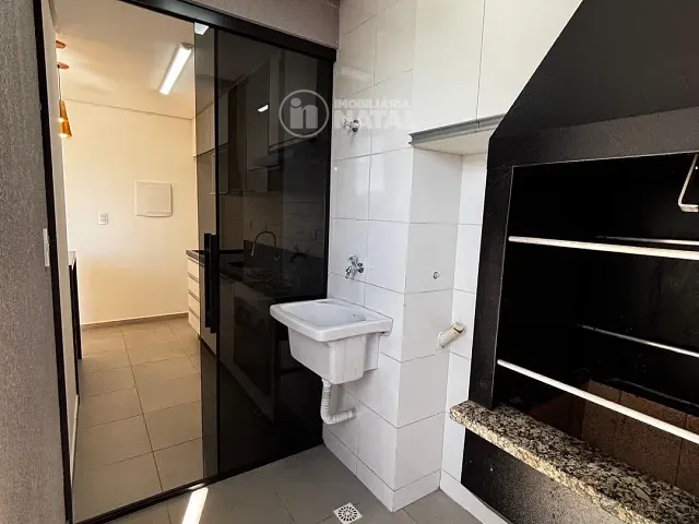 Apartamento com 69m² 2 quartos e 2 banheiros, à venda, no bairro Parque Jamaica em Londrina