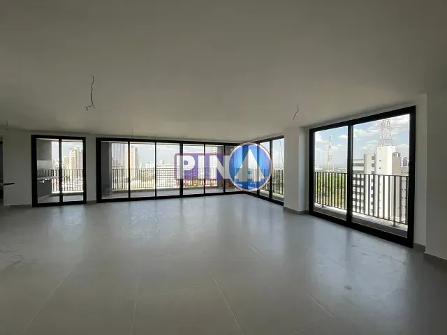 Apartamento com 200m² 4 quartos e 5 banheiros, à venda, no bairro Serrinha em Goiânia