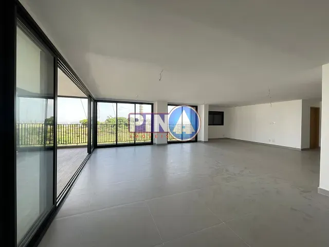 Apartamento com 200m² 4 quartos e 5 banheiros, à venda, no bairro Serrinha em Goiânia