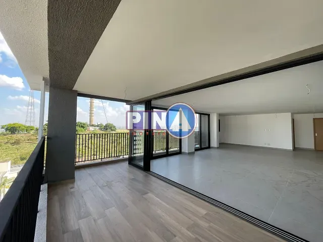 Apartamento com 200m² 4 quartos e 5 banheiros, à venda, no bairro Serrinha em Goiânia