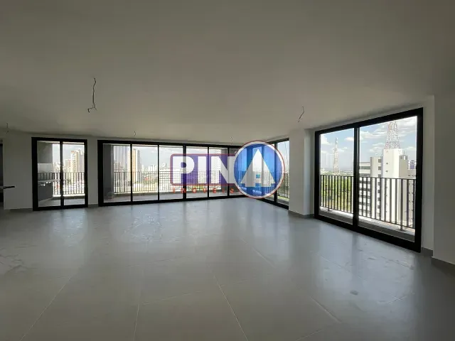 Apartamento com 200m² 4 quartos e 5 banheiros, à venda, no bairro Serrinha em Goiânia