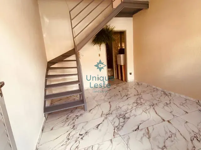 Casa 3 quartos e 1 banheiro, à venda, no bairro Granja de Freitas em Belo Horizonte