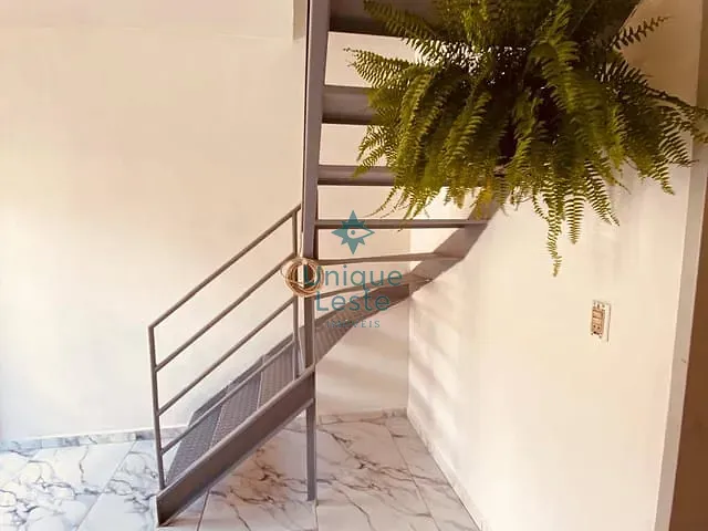 Casa 3 quartos e 1 banheiro, à venda, no bairro Granja de Freitas em Belo Horizonte