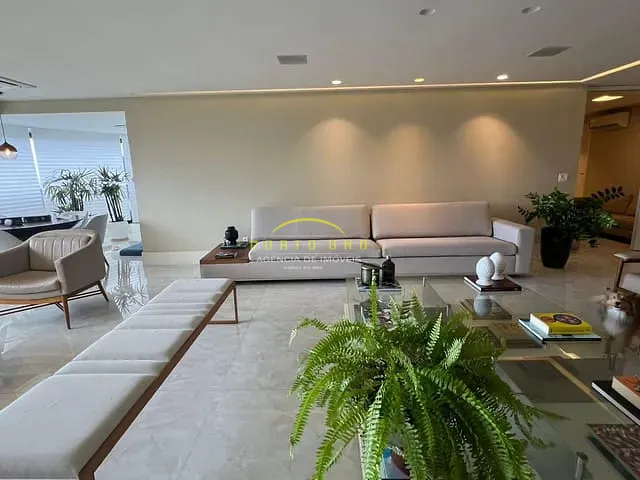 Apartamento com 330m² 4 quartos e 6 banheiros, à venda, no bairro Barra em Salvador