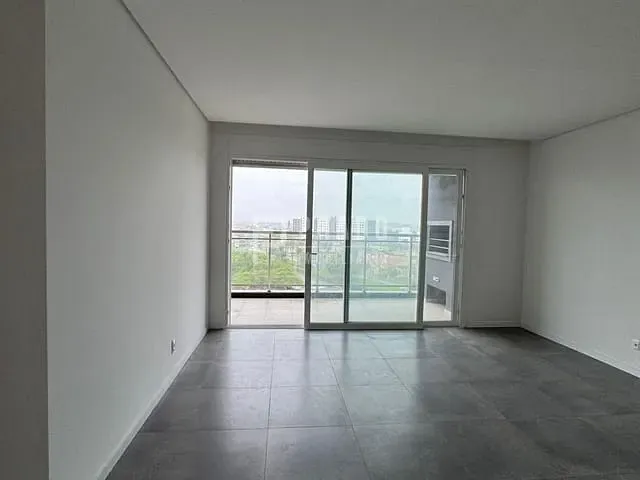 Apartamento 2 quartos e 2 banheiros, à venda, no bairro Centro em Pelotas