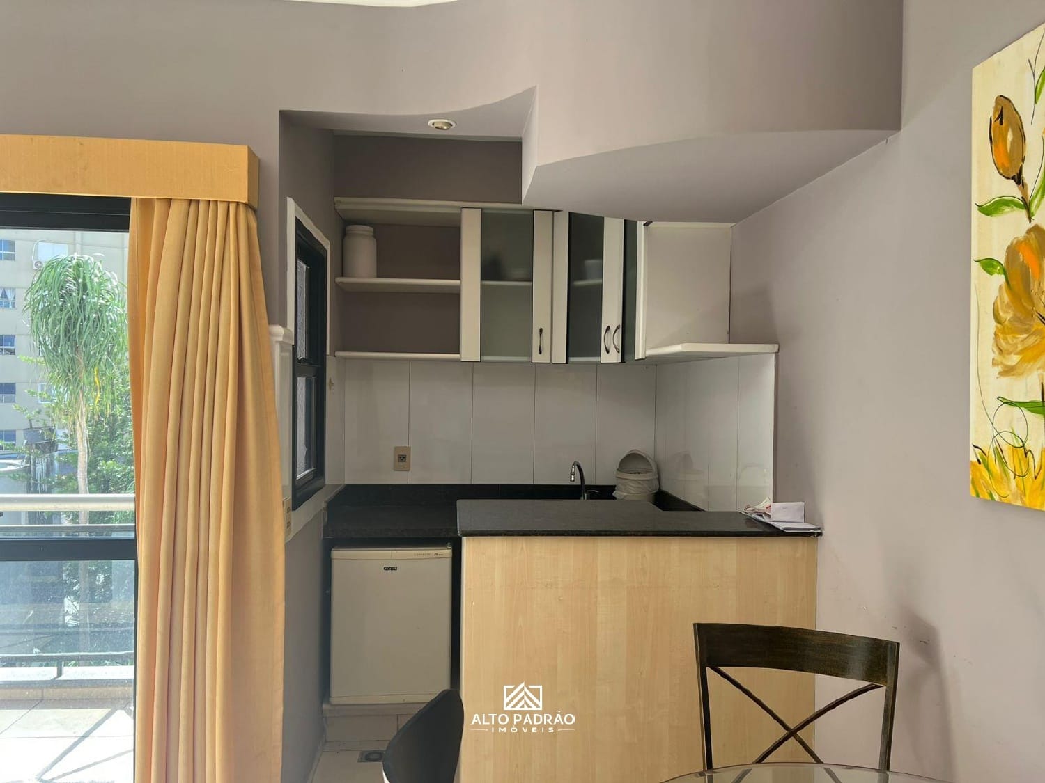Apartamento à venda com 1 quarto, 33m² - Foto 4