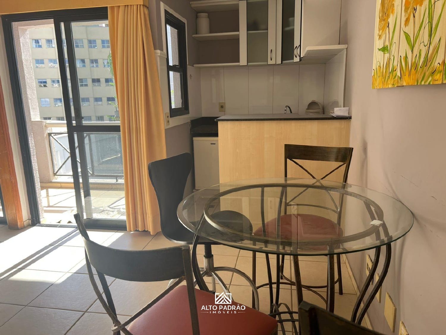 Apartamento à venda com 1 quarto, 33m² - Foto 1