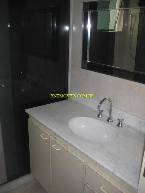 Apartamento para alugar com 3 quartos, 107m² - Foto 14