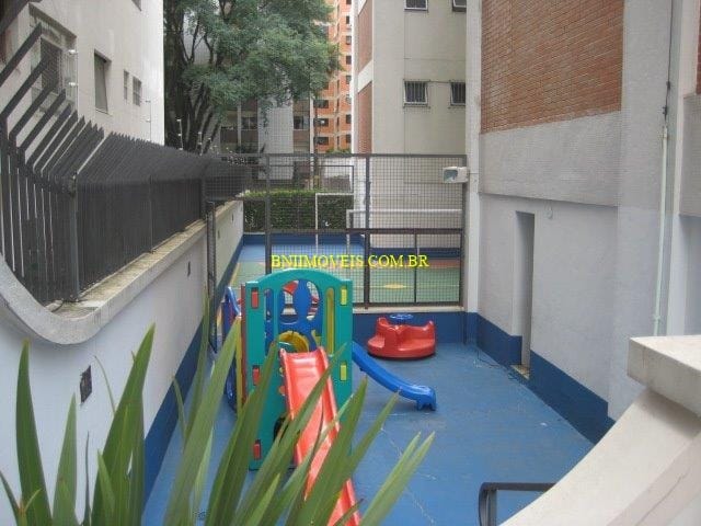 Apartamento para alugar com 3 quartos, 107m² - Foto 22