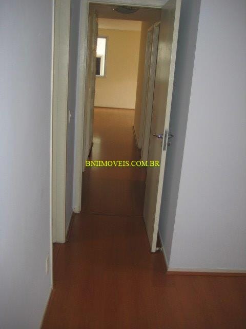 Apartamento para alugar com 3 quartos, 107m² - Foto 18