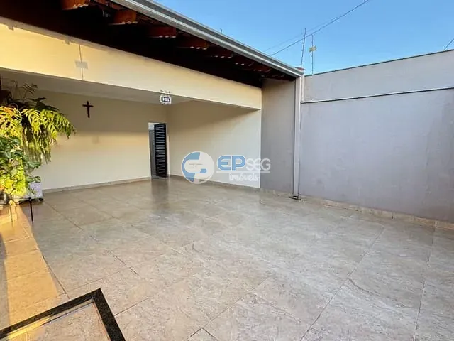 Casa com 320m² 3 quartos e 3 banheiros, para alugar, no bairro Jardim Tókio em Londrina
