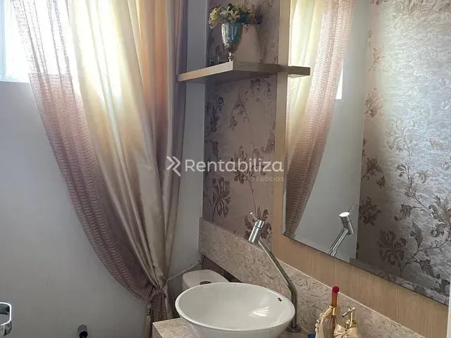 Apartamento 2 quartos e 3 banheiros, à venda, no bairro Meia Praia em Itapema