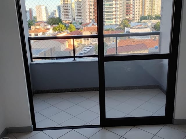 Apartamento 5 quartos e 3 banheiros, para alugar, no bairro Farolândia em Aracaju