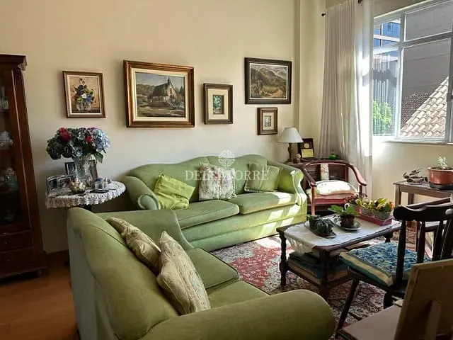 Apartamento com 1292m² 2 quartos e 3 banheiros, à venda, no bairro Alto em Teresópolis