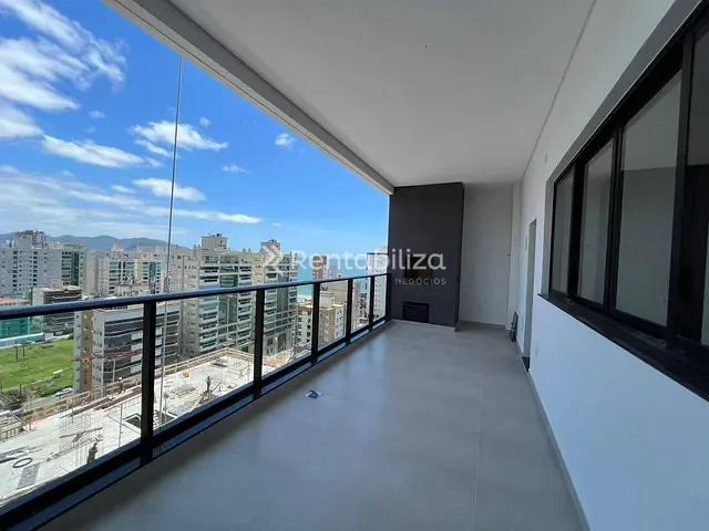 Apartamento 4 quartos e 5 banheiros, à venda, no bairro Meia Praia em Itapema