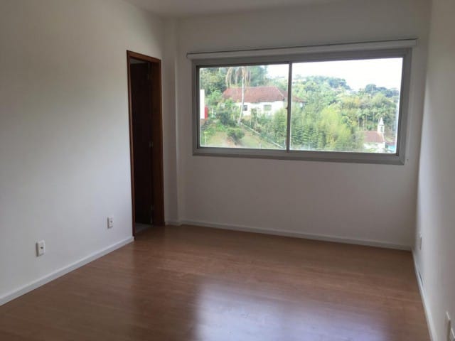 Apartamento à venda, no bairro Centro em Petrópolis