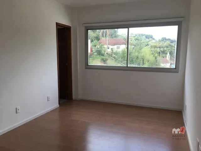 Apartamento à venda, no bairro Centro em Petrópolis
