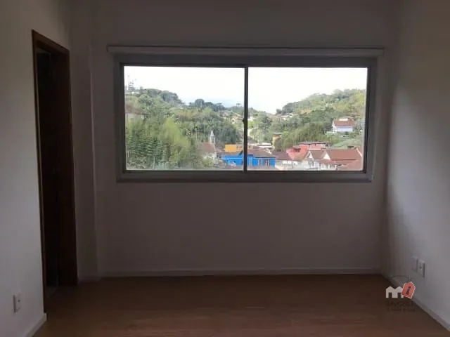 Apartamento à venda, no bairro Centro em Petrópolis