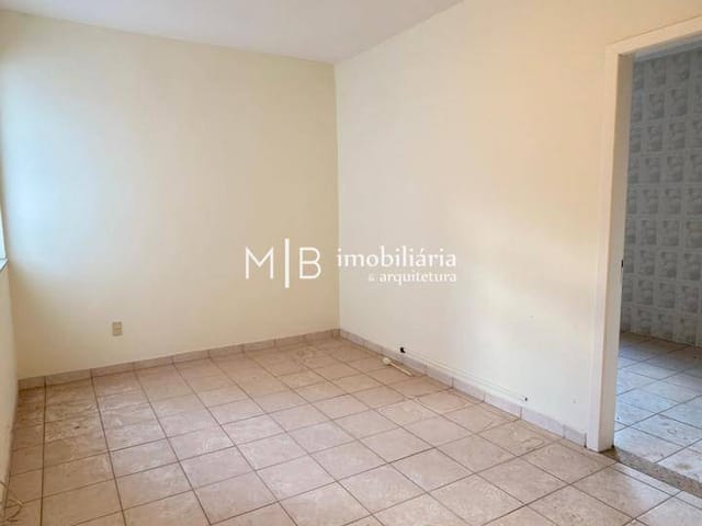 Apartamento 2 quartos e 2 banheiros, para alugar, no bairro Centro em Lavras
