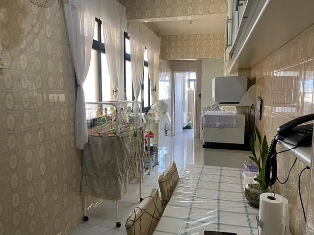 Apartamento 4 quartos e 3 banheiros, à venda, no bairro Centro em Londrina