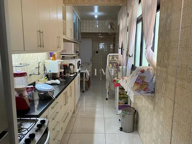 Apartamento 4 quartos e 3 banheiros, à venda, no bairro Centro em Londrina