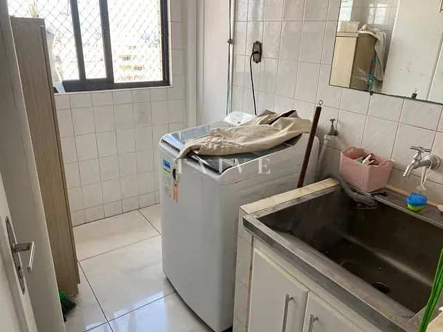 Apartamento 4 quartos e 3 banheiros, à venda, no bairro Centro em Londrina