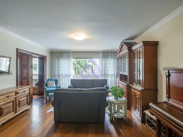 Apartamento 4 quartos e 2 banheiros, à venda, no bairro Jardim Europa em São Paulo