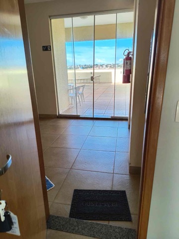 Foto do Apartamento - Apartamento padrão à Venda, Ed. Residencial Capri, 03 quartos sendo uma suíte e duas vagas de garagem RIO VERDE, GO | ApêHouse | Imobi