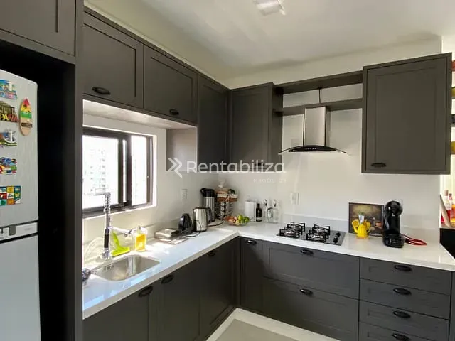 Apartamento 3 quartos e 3 banheiros, à venda, no bairro Meia Praia em Itapema