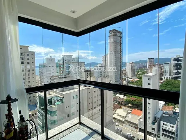 Apartamento 3 quartos e 3 banheiros, à venda, no bairro Meia Praia em Itapema