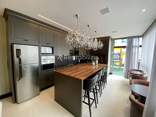 Apartamento 3 quartos e 3 banheiros, à venda, no bairro Meia Praia em Itapema
