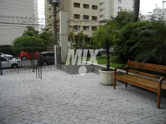 Apartamento 2 quartos e 2 banheiros, à venda, no bairro Vila Uberabinha em Rua Tuim