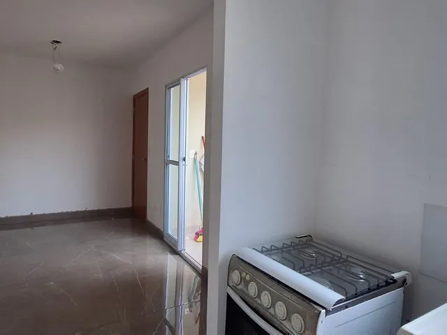 Apartamento 2 quartos e 1 banheiro, para alugar, no bairro Cidade Industrial 2 em Londrina