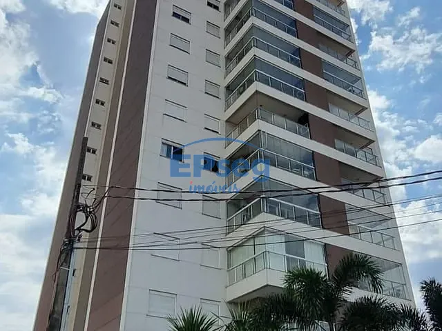 Apartamento com 162m² 2 quartos e 3 banheiros, à venda, no bairro Centro em Cambé