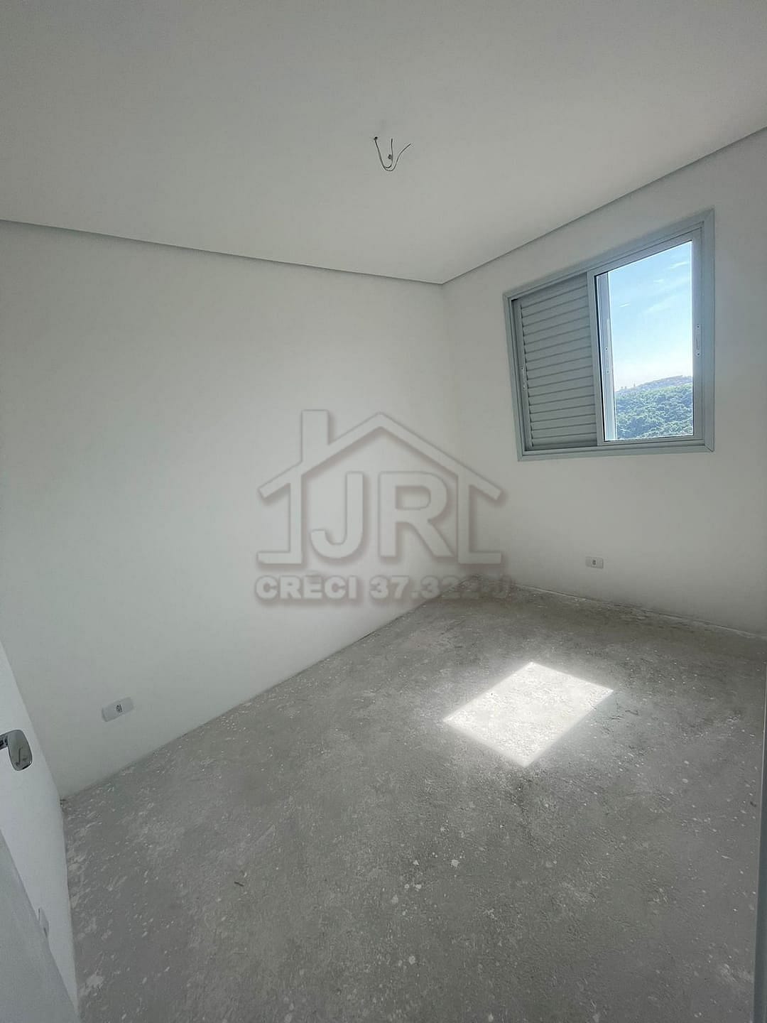 Apartamento à venda com 3 quartos, 76m² - Foto 2
