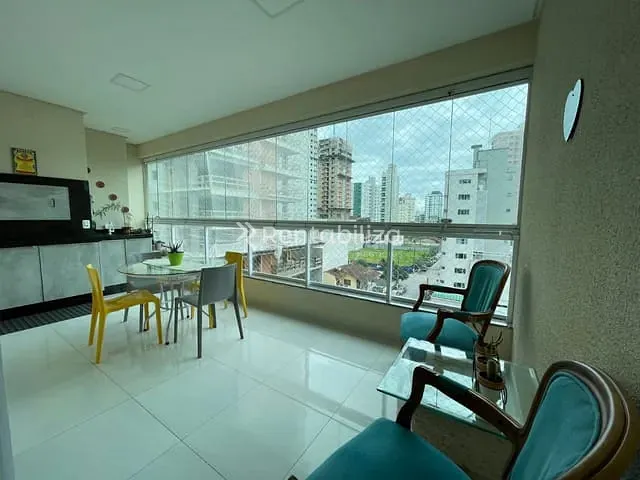 Apartamento 3 quartos e 2 banheiros, à venda, no bairro Centro em Itapema