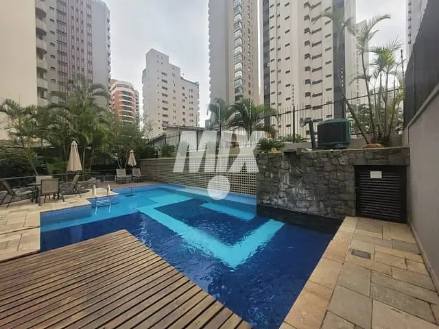 Apartamento 4 quartos e 5 banheiros, à venda ou para alugar, no bairro Vila Uberabinha em São Paulo