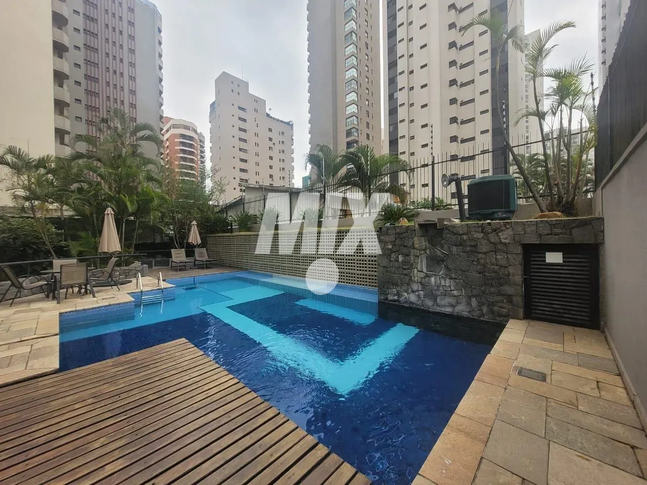 Apartamento, 4 quartos, 210 m² - Foto 1