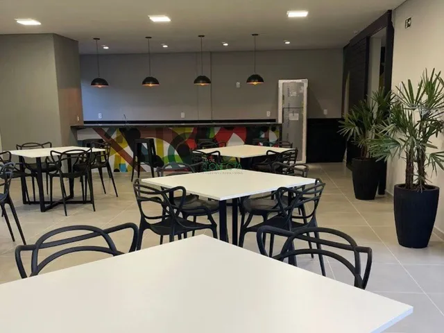 Apartamento 2 quartos e 1 banheiro, à venda, no bairro Centro em Cambé