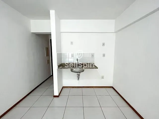 Apartamento com 33m² 1 quarto e 1 banheiro, para alugar, no bairro Itaipu em Niterói