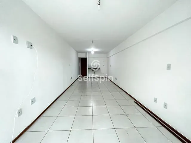 Apartamento com 33m² 1 quarto e 1 banheiro, para alugar, no bairro Itaipu em Niterói