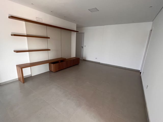 Apartamento 3 quartos e 4 banheiros, à venda ou para alugar, no bairro Alfredo Custódio de Paula em Pouso Alegre