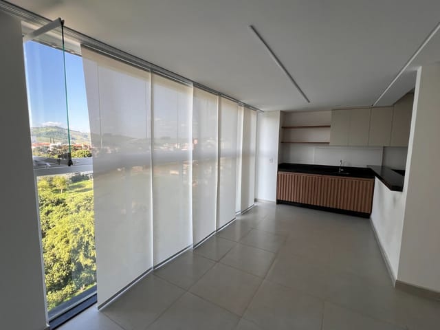 Apartamento 3 quartos e 4 banheiros, à venda ou para alugar, no bairro Alfredo Custódio de Paula em Pouso Alegre