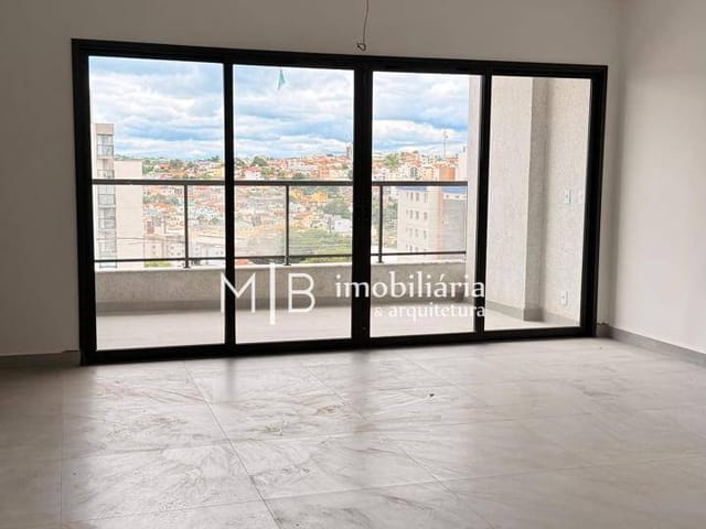 Apartamento 3 quartos e 3 banheiros, à venda, no bairro Centro em Lavras