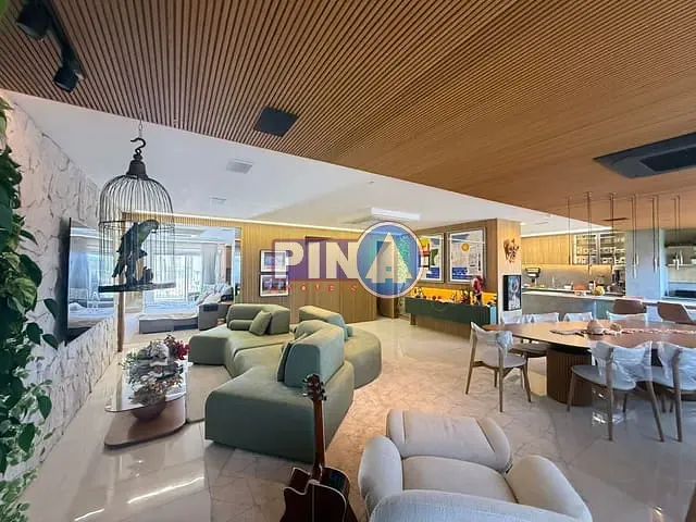 Apartamento com 245m² 3 quartos e 4 banheiros, à venda, no bairro Setor Marista em Goiânia